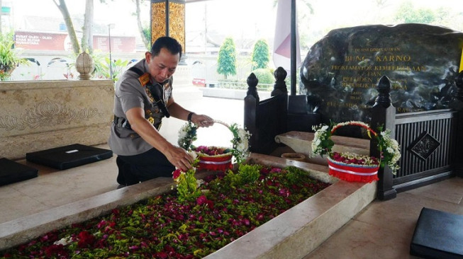 Kapolri Jadikan Ziarah ke Makam Presiden RI Terdahulu Momentum Refleksi Nilai Kebangsaan